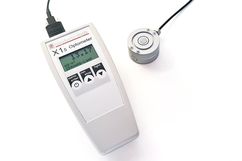 UVC 254nm の放射照度と線量を測定するための UV放射計 X1 & UV-3725